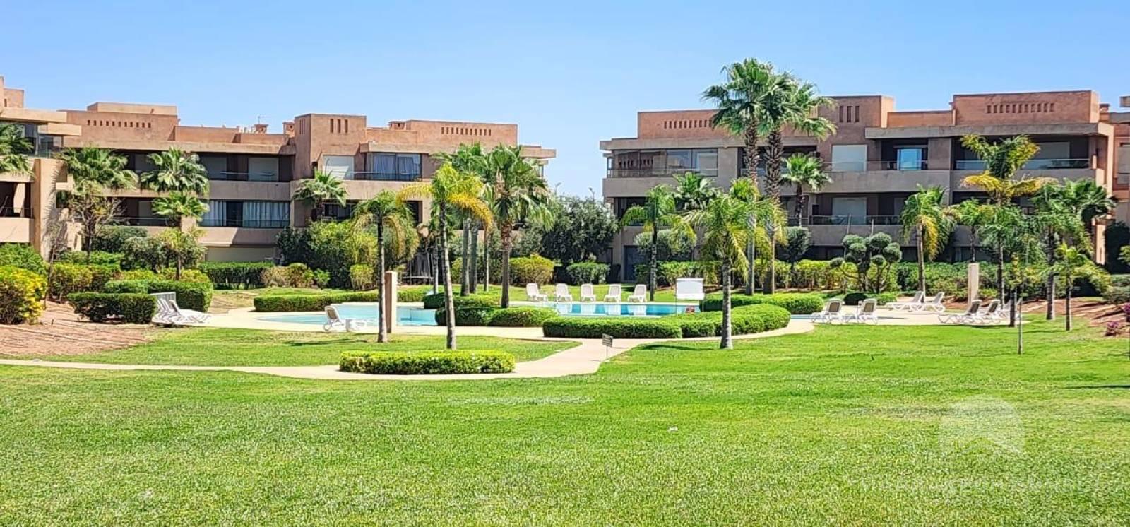 Stunning renovated apartment with pool for sale in Marrakech 