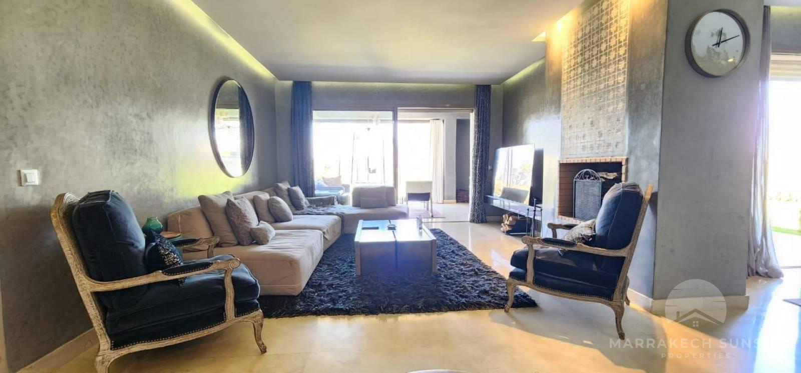 Stunning renovated apartment with pool for sale in Marrakech 