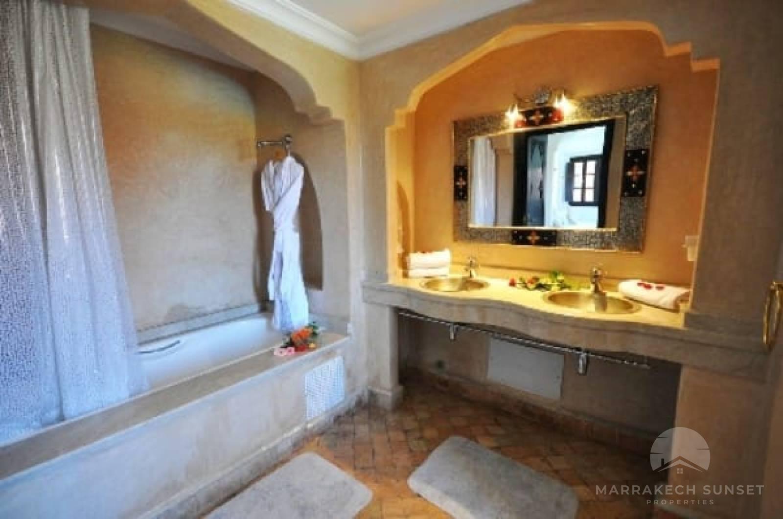 villa for sale in Marrakech Palmeraie