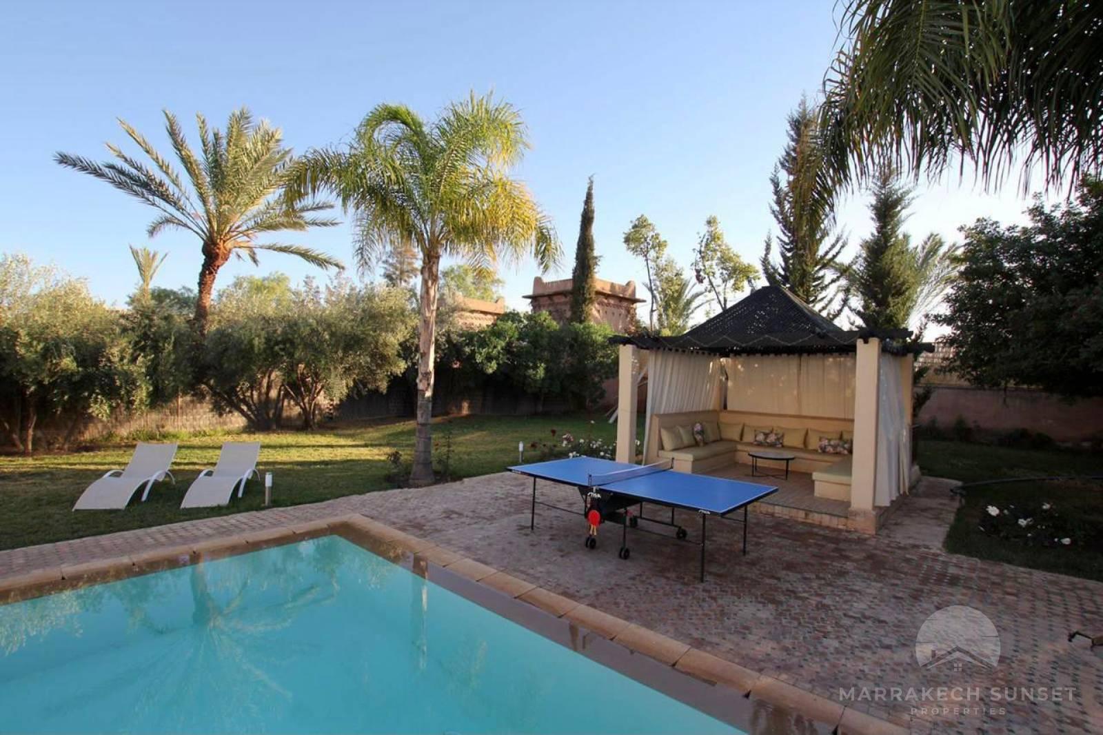 Spacious Villa Riad Style with Pool and Garden for Sale, Marrakech