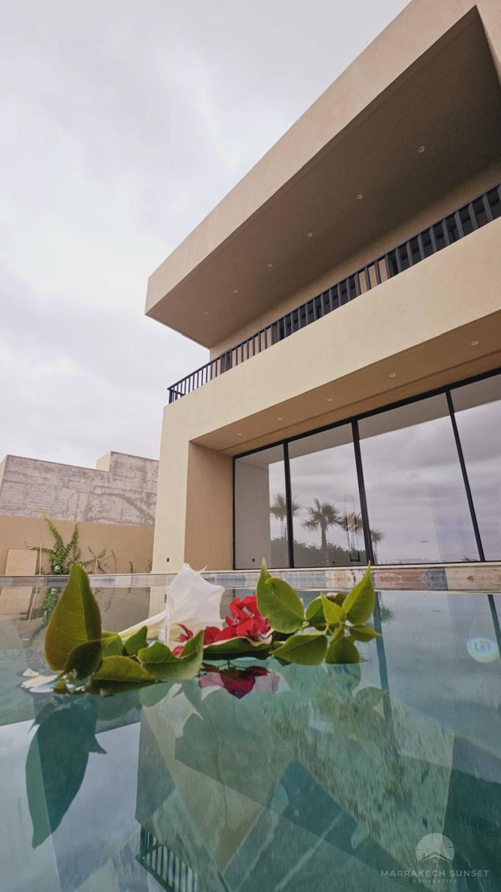 Brand new Villa for sale in a golf complex Marrakech- 