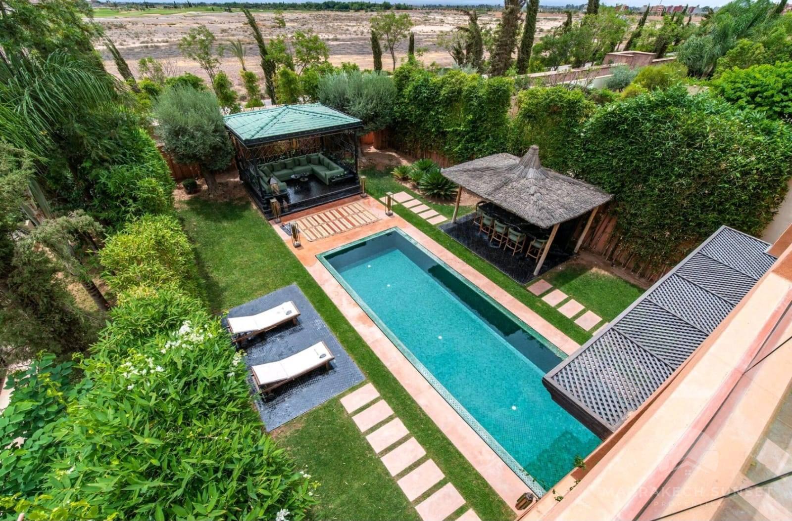 Luxury Villa Riad with pool for Sale in Marrakech