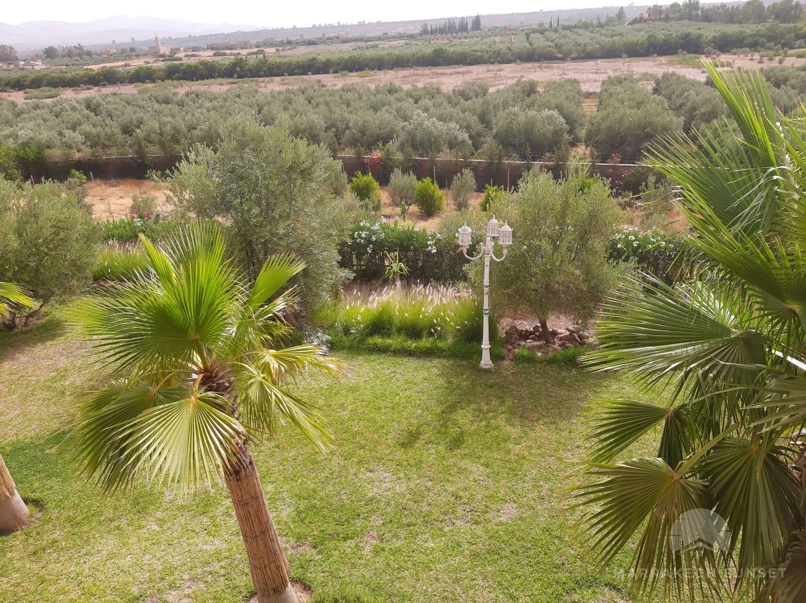 Beautiful Villa for Sale on the Road to Tahanaout – Marrakech