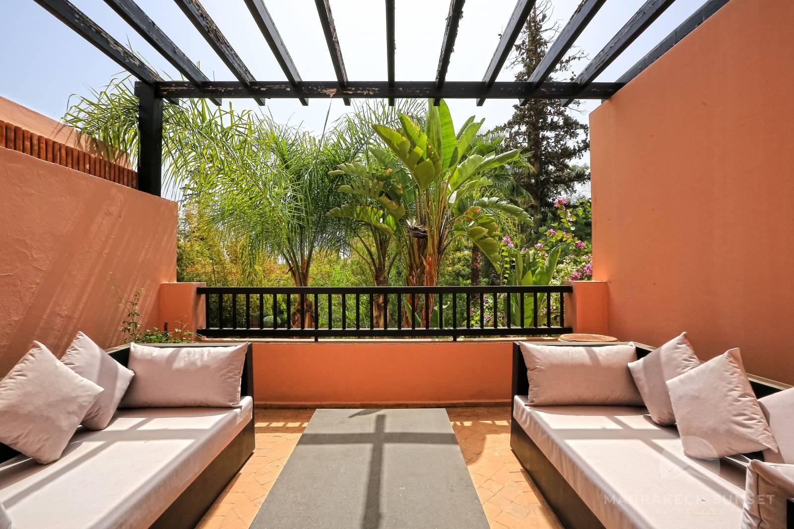 Élégant Riad style villa de 03 Chambres à vendre dans le complexe résidentiel de luxe The Four Seasons Marrakech.