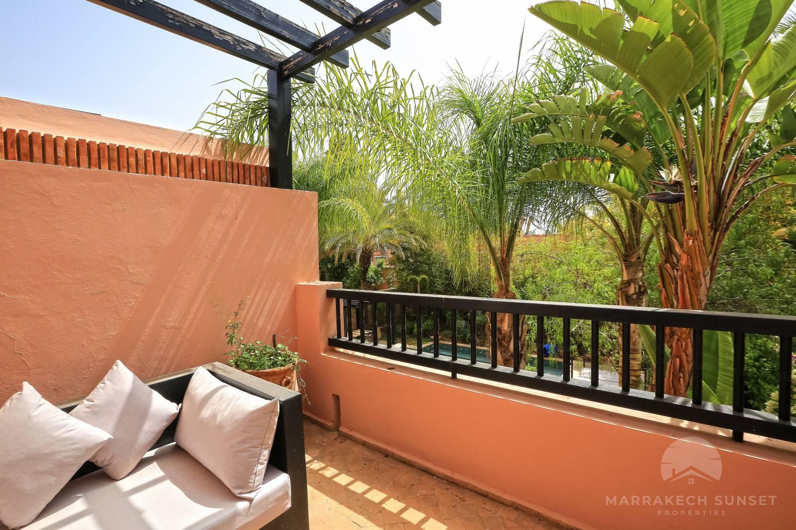 Élégant Riad style villa de 03 Chambres à vendre dans le complexe résidentiel de luxe The Four Seasons Marrakech.