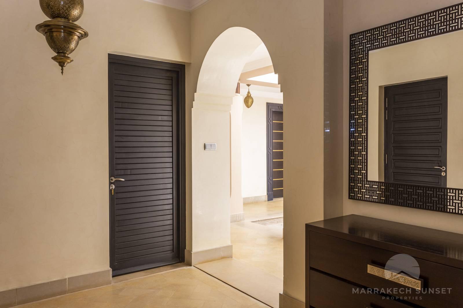Villa de luxe unique et moderne de 02 chambres à vendre à Marrakech dans un complexe résidentiel