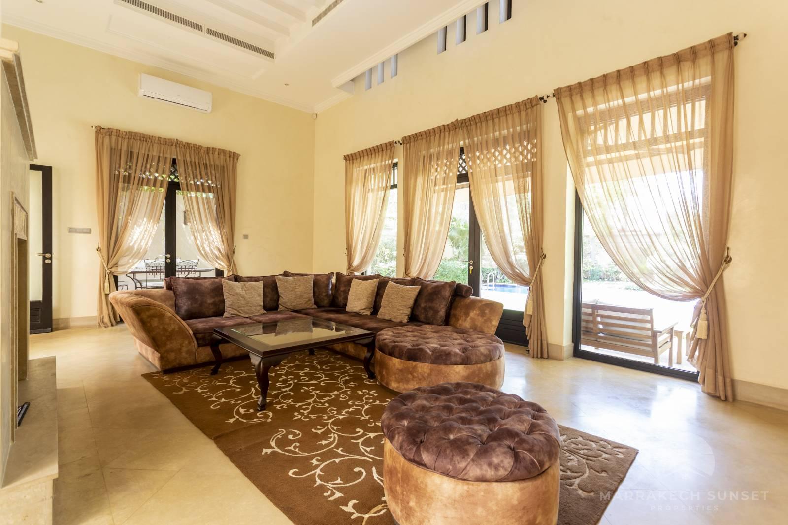 Villa de luxe unique et moderne de 02 chambres à vendre à Marrakech dans un complexe résidentiel