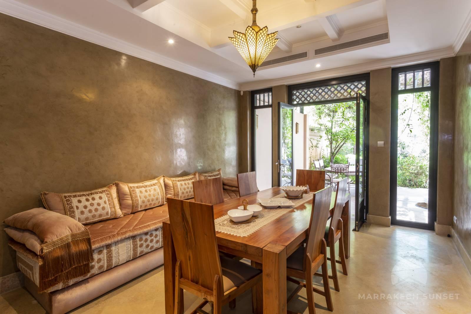 Villa de luxe unique et moderne de 02 chambres à vendre à Marrakech dans un complexe résidentiel