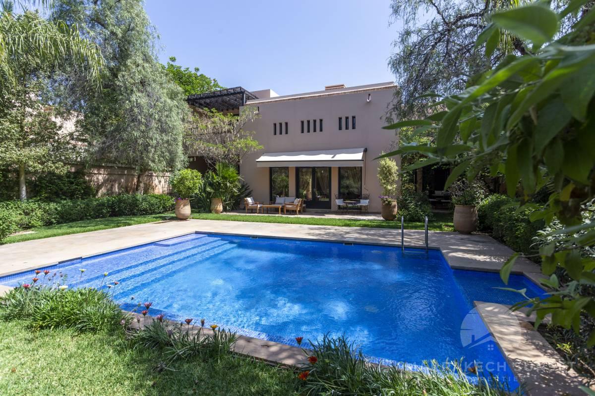 Villa de luxe unique et moderne de 02 chambres à vendre à Marrakech dans un complexe résidentiel