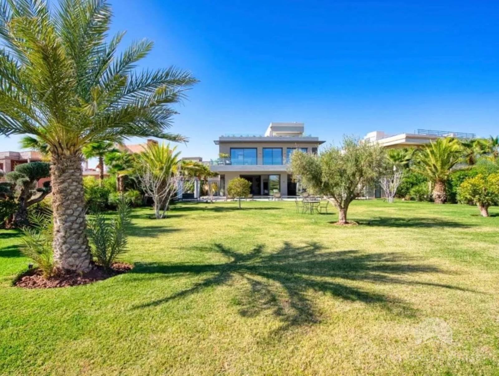 Luxury Front Golf Villa for Long-Term Rental in a Prestigious Residence – Marrakech