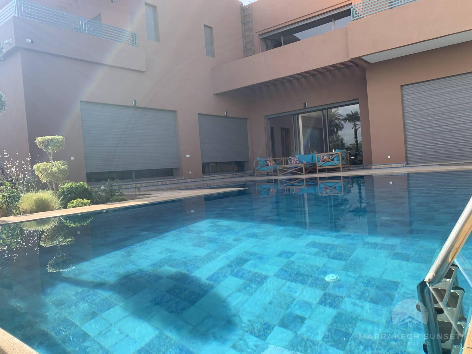 Spacious Luxury Villa with Moroccan Charm and Contemporary Elegance in Prestigious Golf Resort – Marrakech