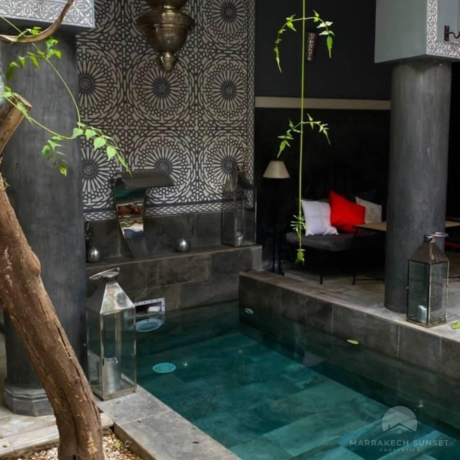 Beautiful 7 bedroom Riad in Marrakech Medina