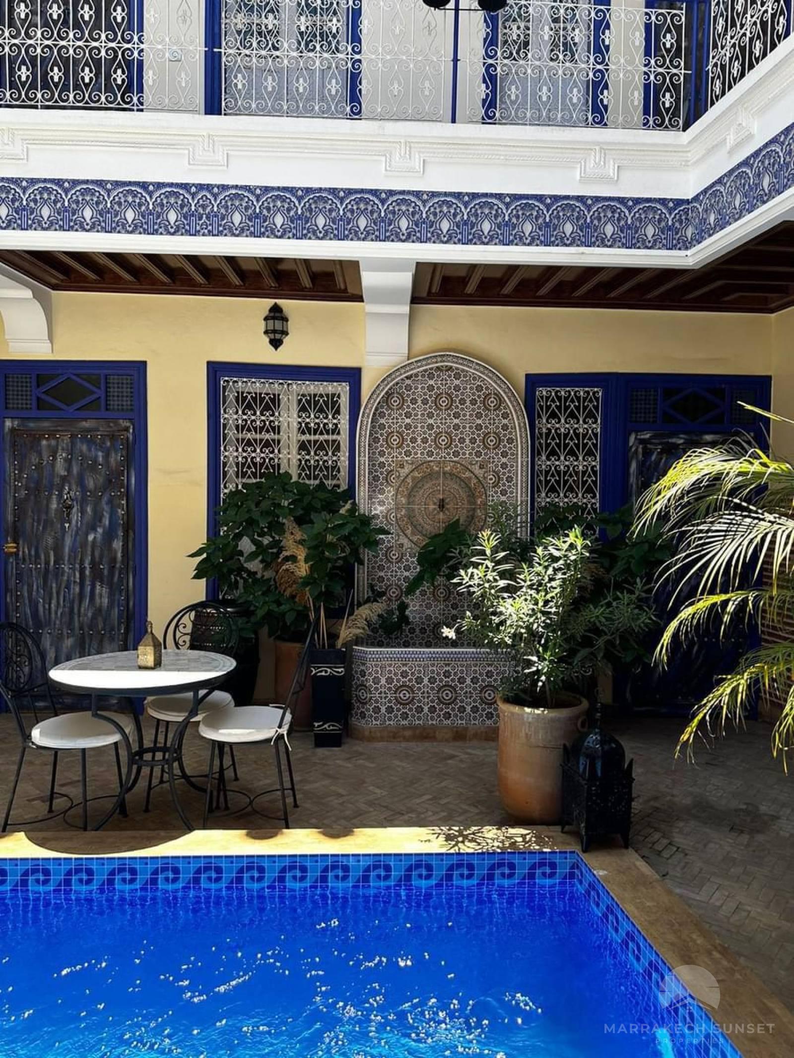 beautiful Riad of 9 bedroom for sale with pool marrakech