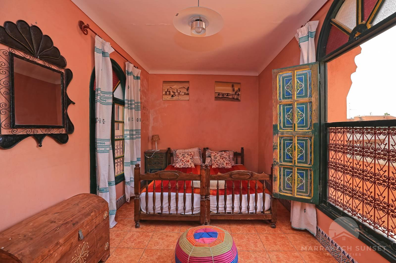 Un riad exceptionnel de 6 chambres à vendre près de La Place Jemaa el fna