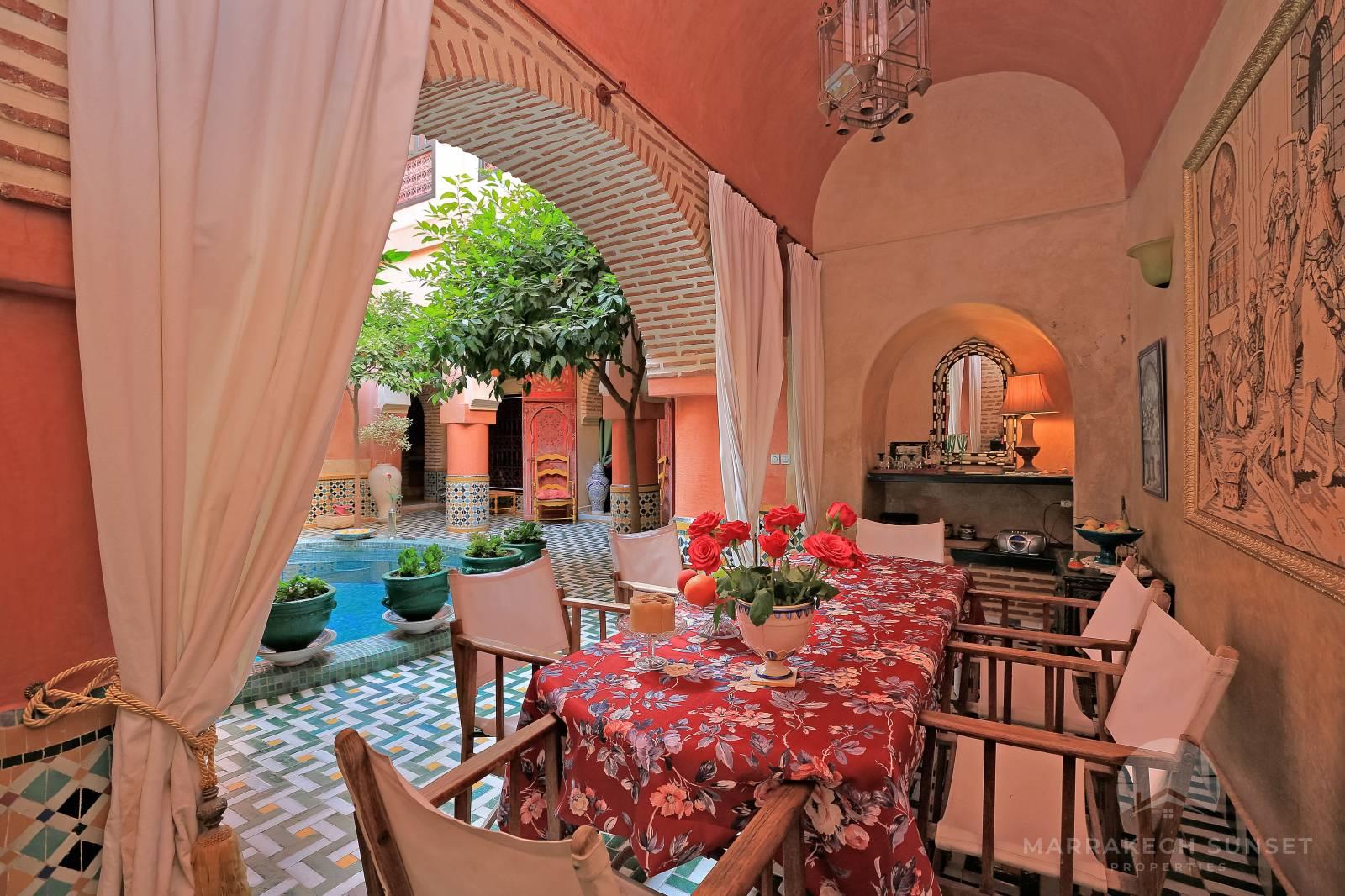 Beau Riad de 03 suites à vendre à Marrakech