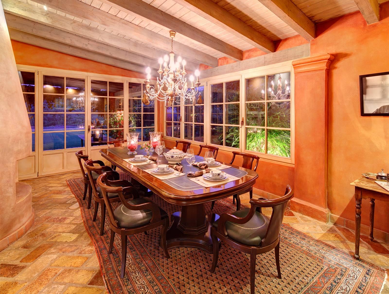 Luxury villa for sales by the Guadalquitón Nature Reserve