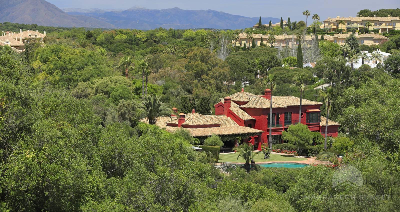 Luxury villa for sales by the Guadalquitón Nature Reserve