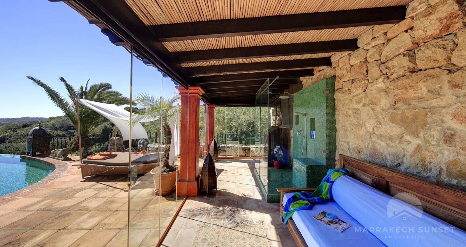 Luxury villa for sales by the Guadalquitón Nature Reserve