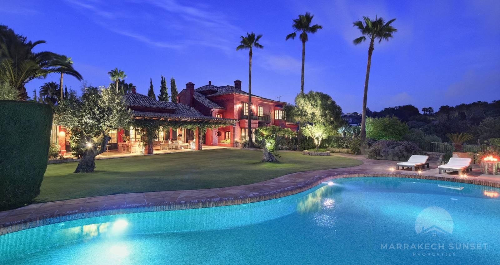 Luxury villa for sales by the Guadalquitón Nature Reserve