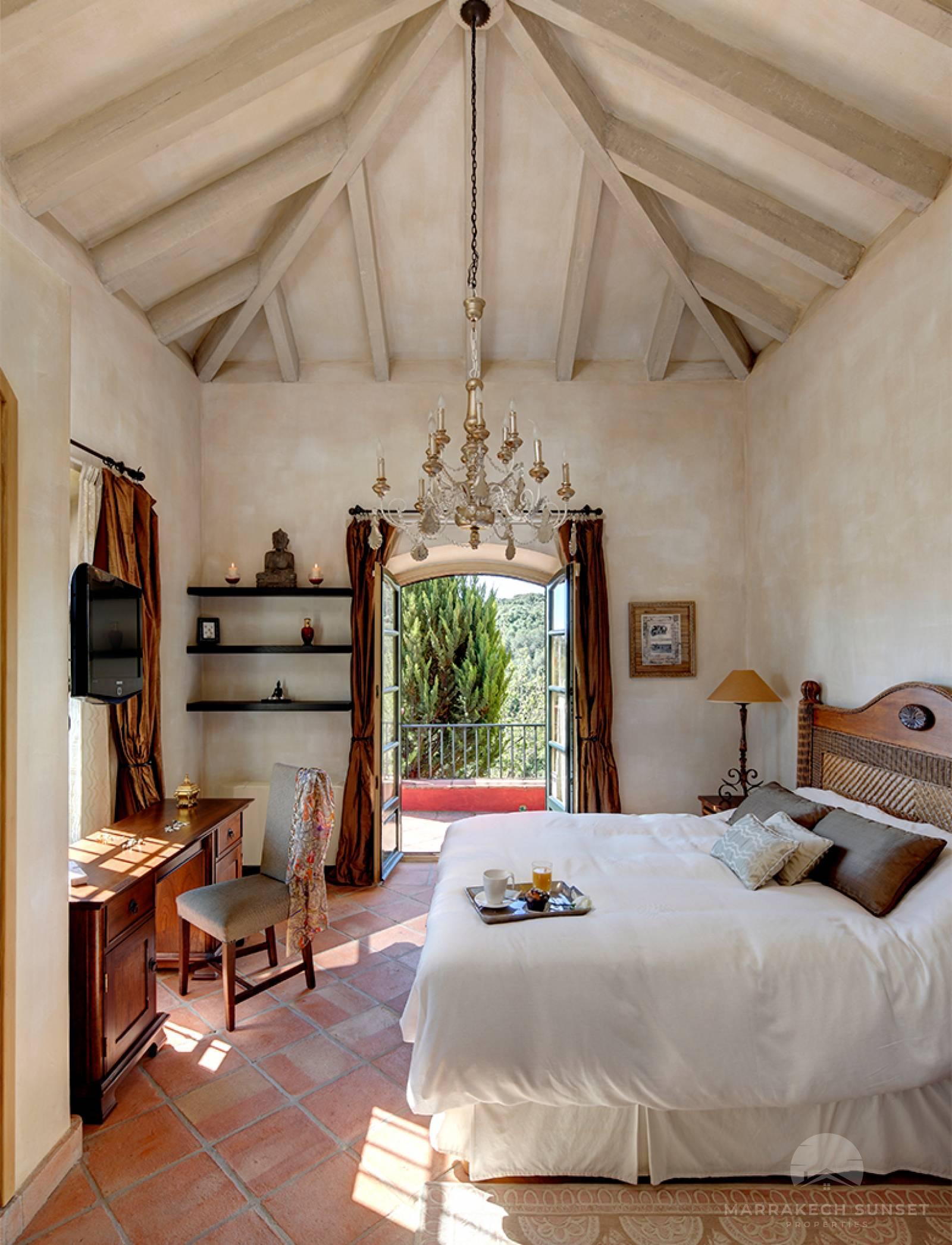Luxury villa for sales by the Guadalquitón Nature Reserve