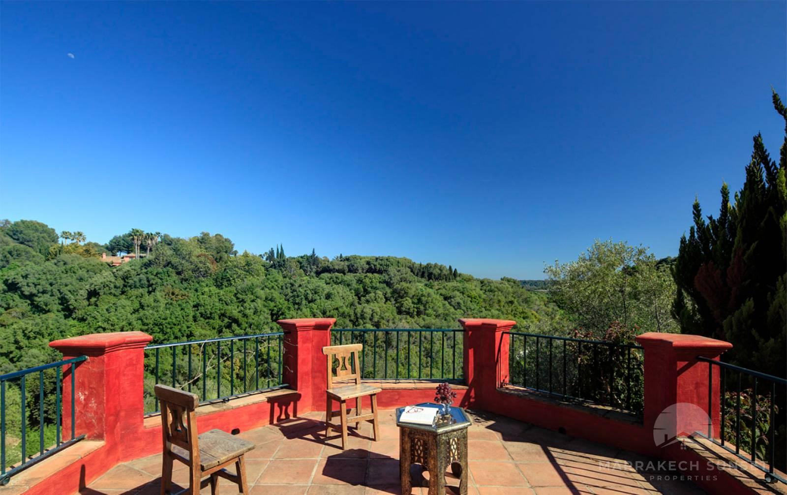 Luxury villa for sales by the Guadalquitón Nature Reserve