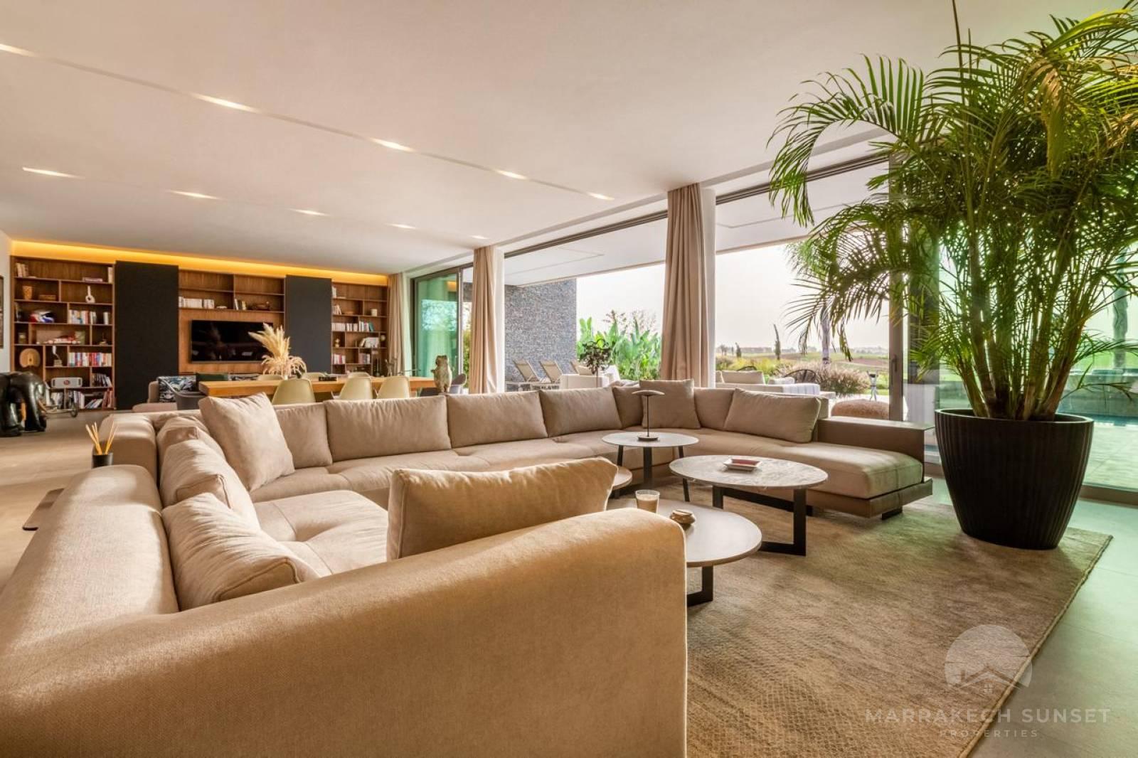 Luxurious Marrakech Villa of 5 suites for sale Frontline Golf 