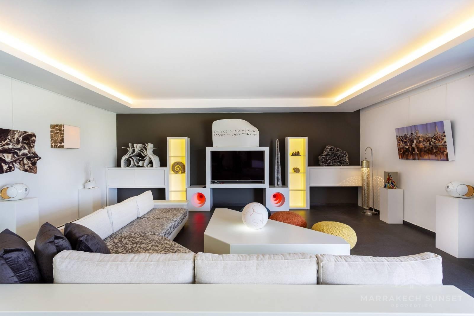 Luxury villa for rent with a panoramic views of Atlas Mountains  Marrakech