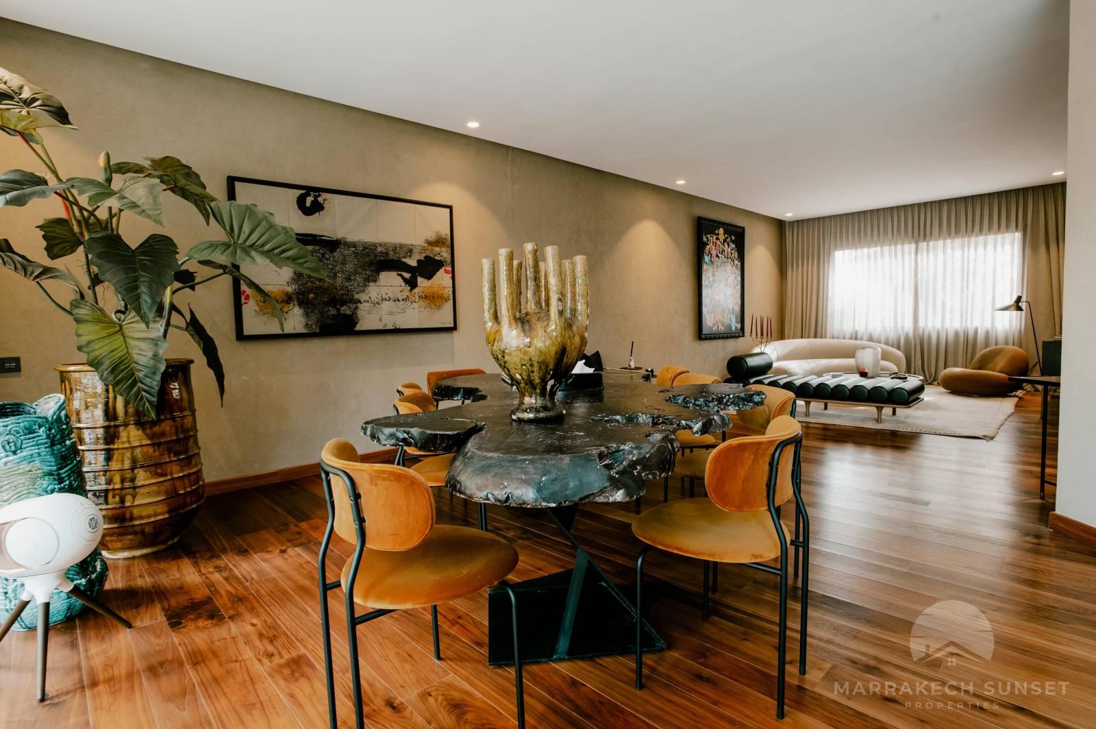 Luxury villa with pool for sale in Marrakech 