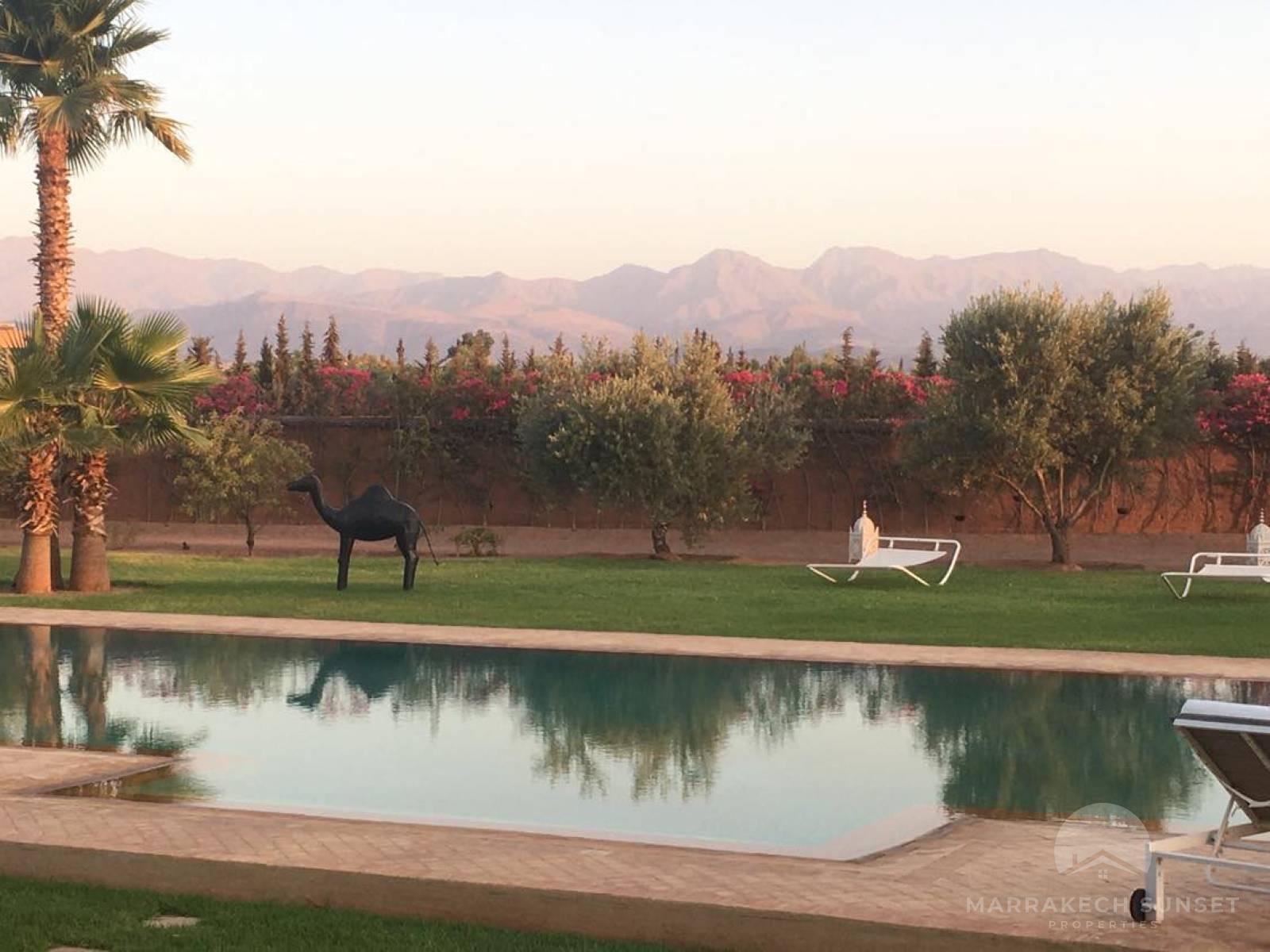 Stunning villa for sale in the countryside of Marrakech 