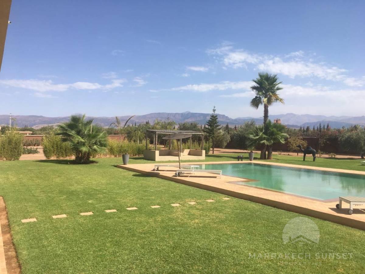 beautiful villa for sale with a panoramic views of atlas marrakech