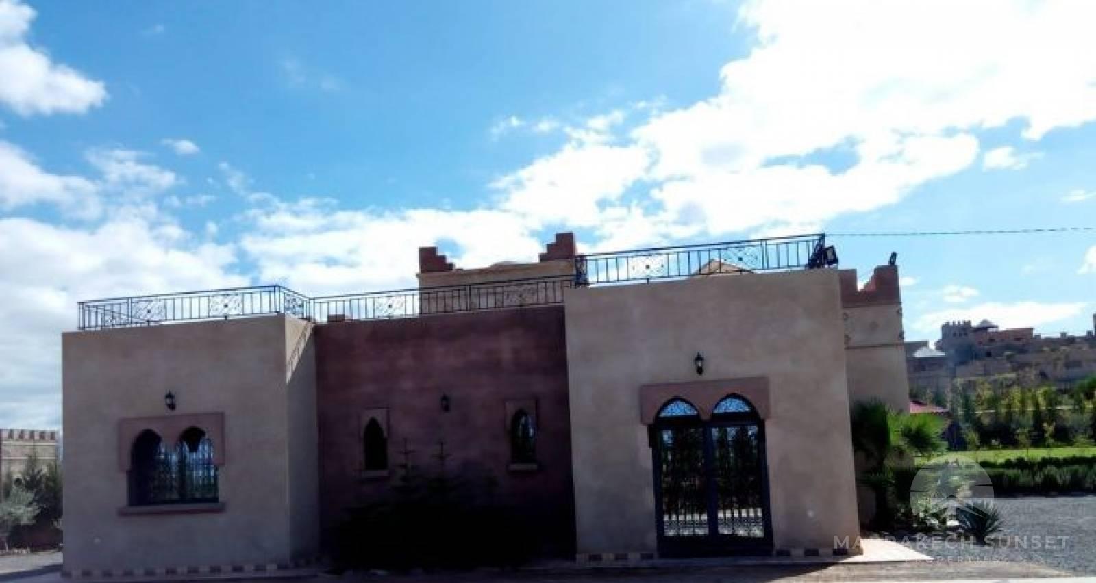 villa a vendre a marrakech de style berbère près d’un golf