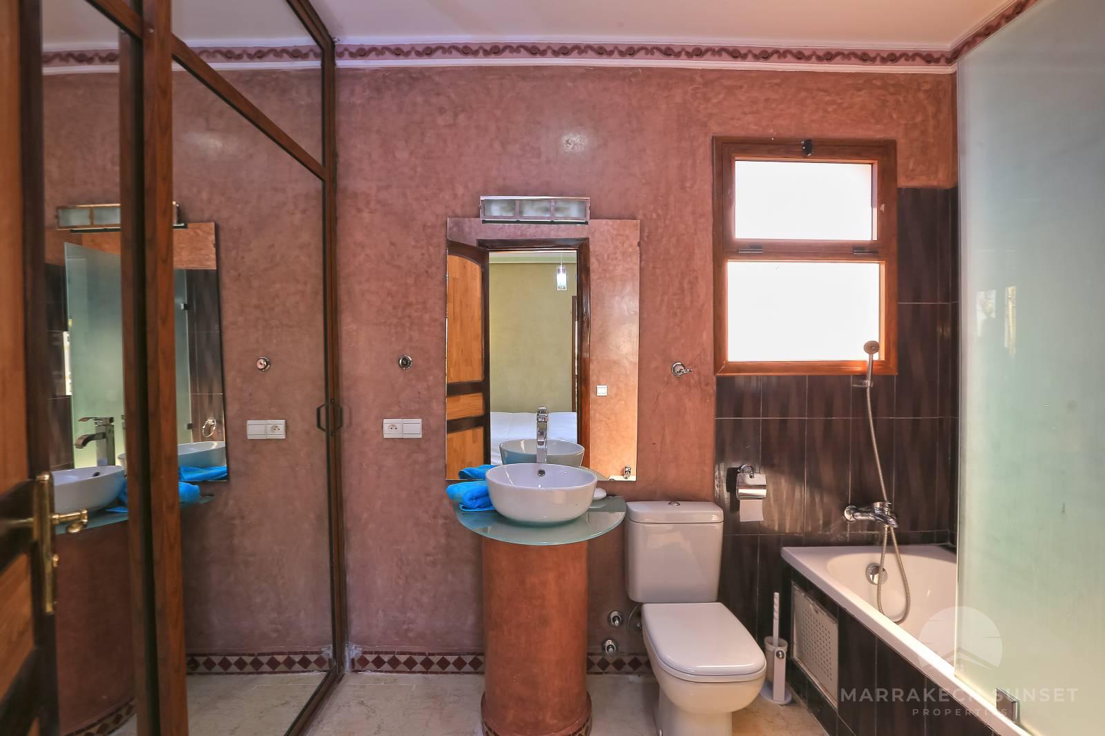 8 bedroom villa for sale Marrakech Amelkis golf club