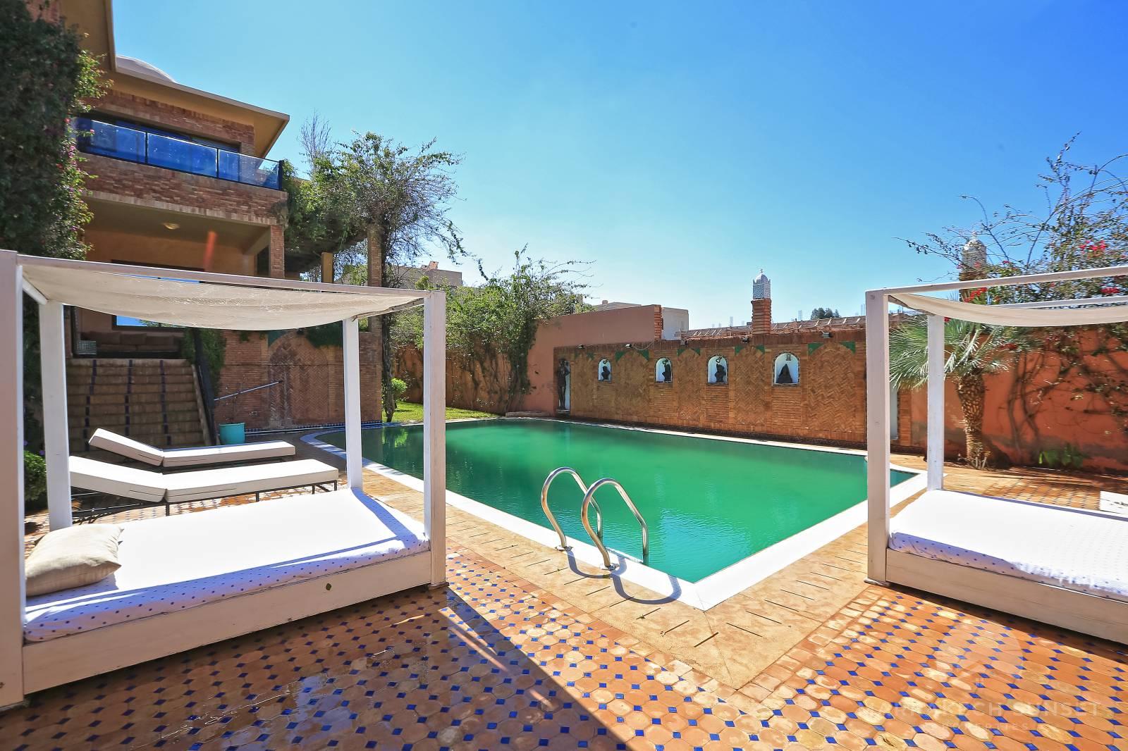 8 bedroom villa for sale Marrakech Amelkis golf club