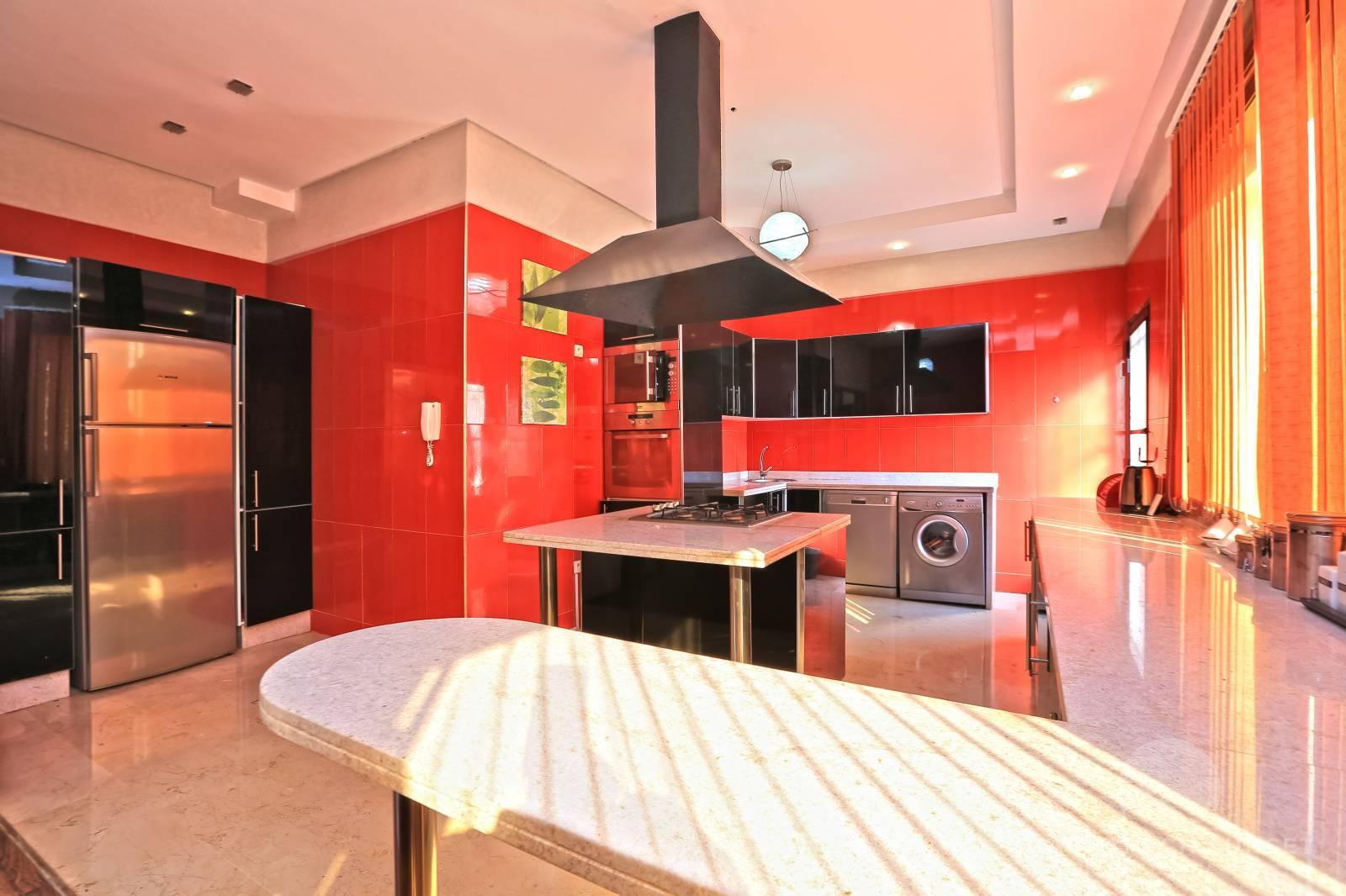 8 bedroom villa for sale Marrakech Amelkis golf club