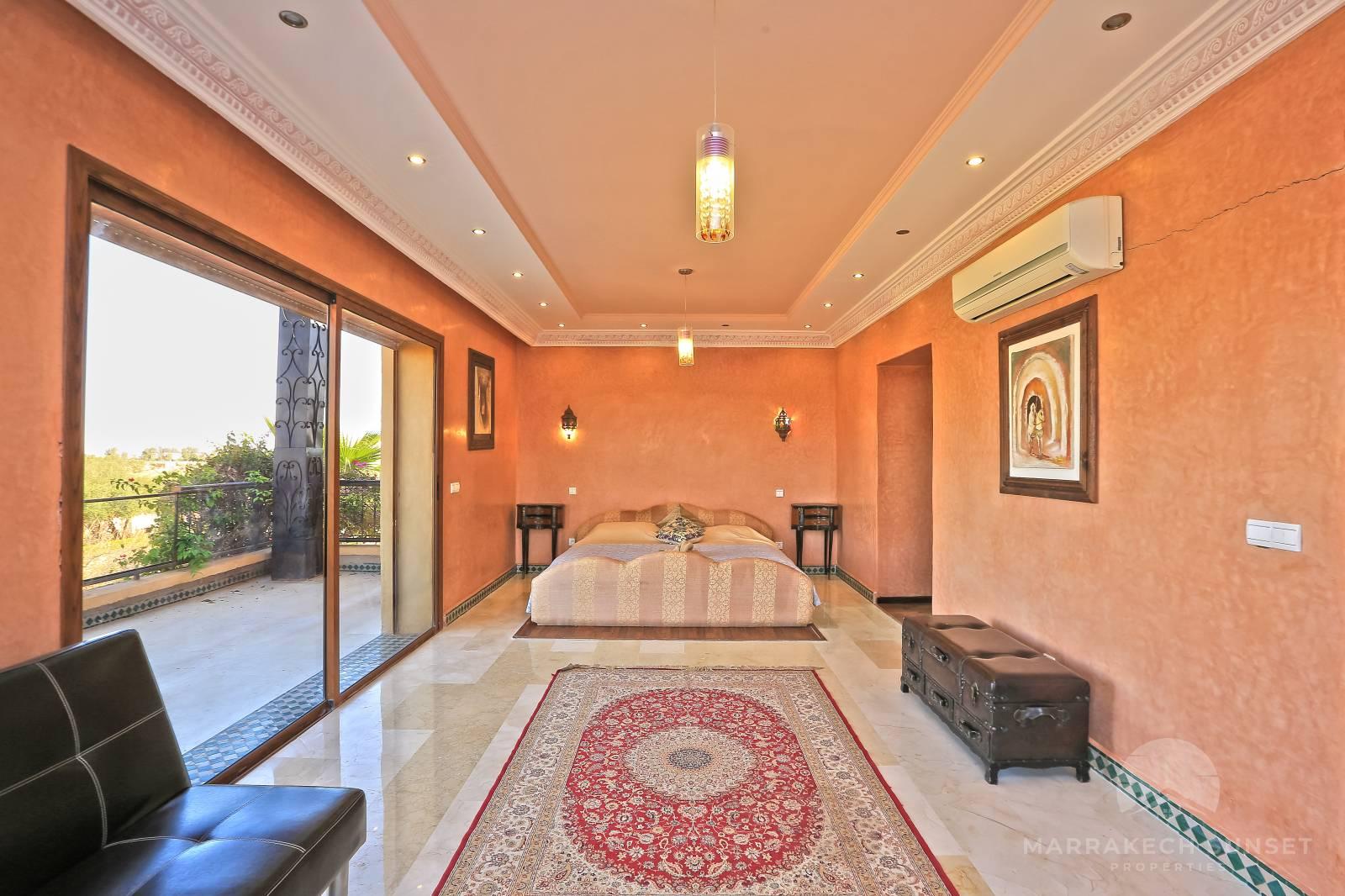 8 bedroom villa for sale Marrakech Amelkis golf club
