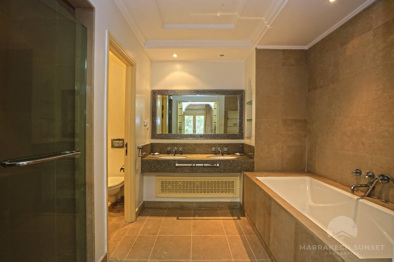Luxury villa for sale in the residential Four Seasons Resort Marrakech