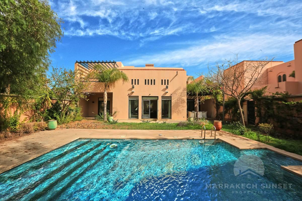 Villa de luxe à vendre Marrakech au cœur de la résidence du Four Seasons 