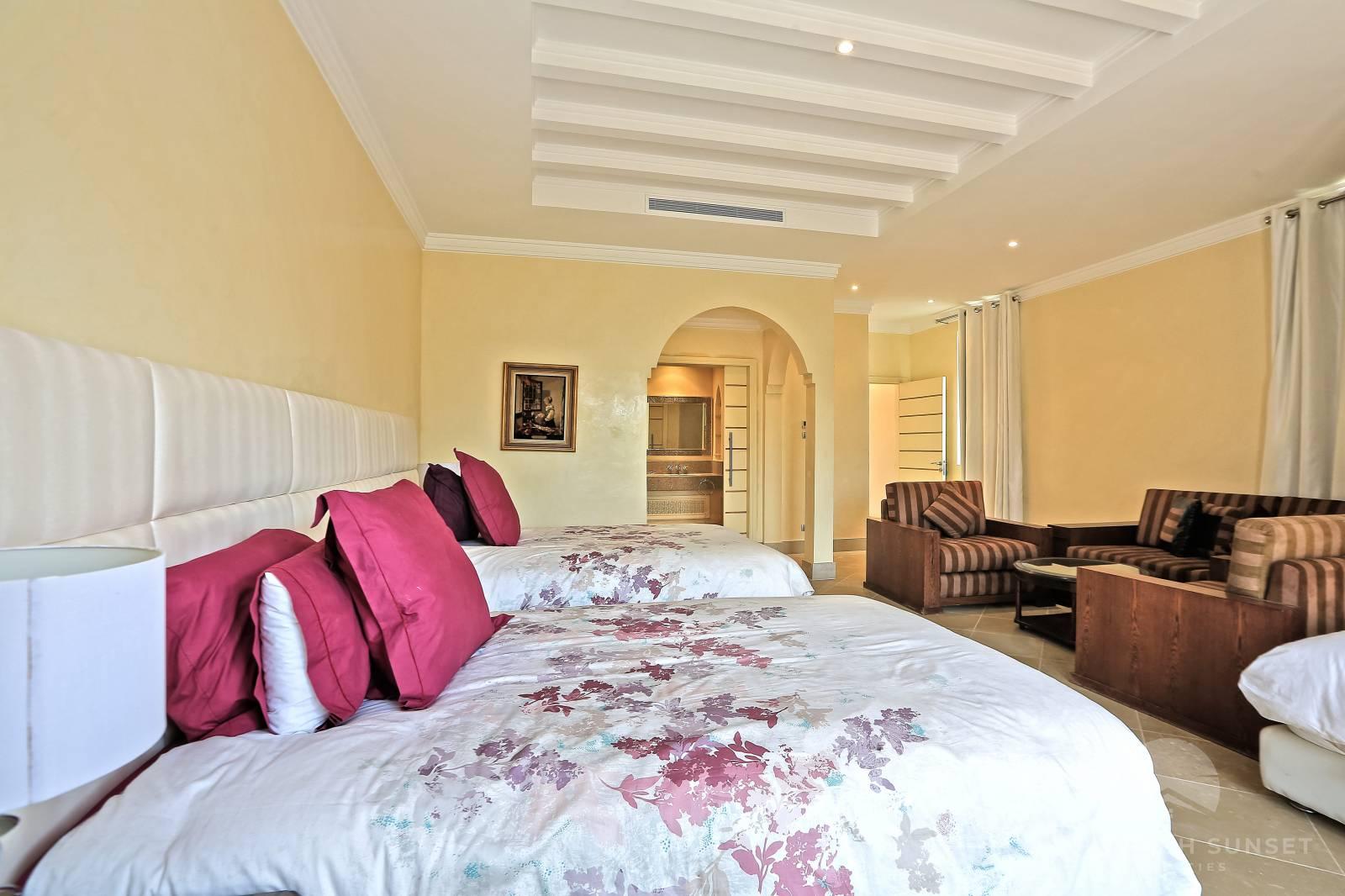 Luxury villa for sale in the residential Four Seasons Resort Marrakech