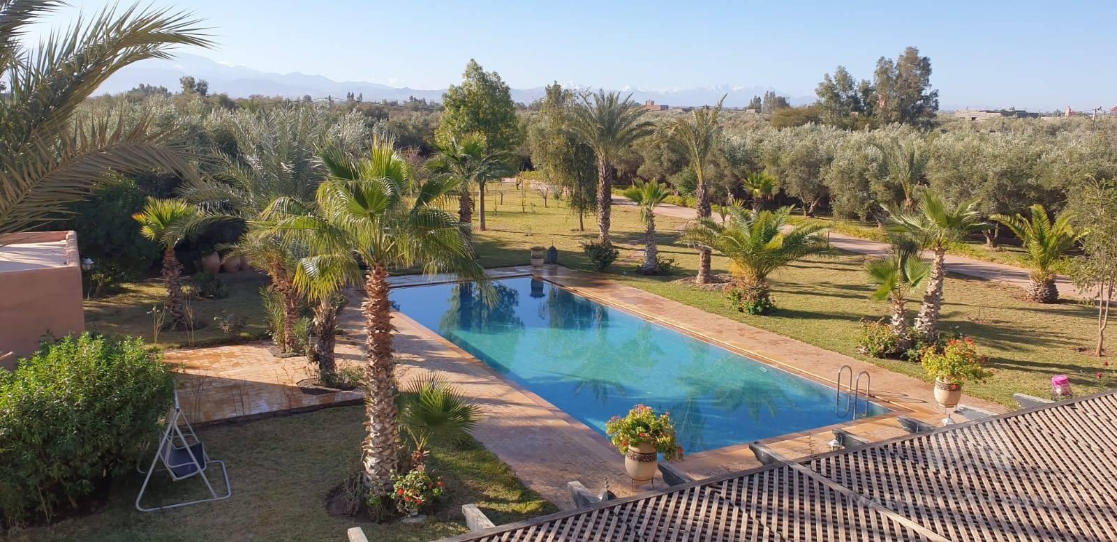 villa exceptionnelle à vendre à  marrakech avec 04 chambres