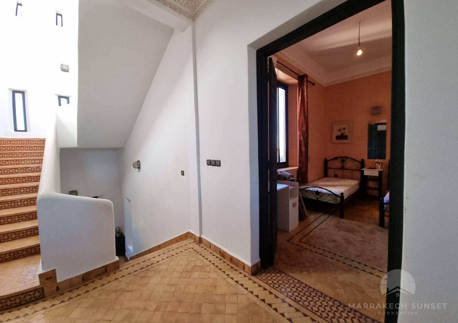 villa exceptionnelle à vendre à  marrakech avec 04 chambres