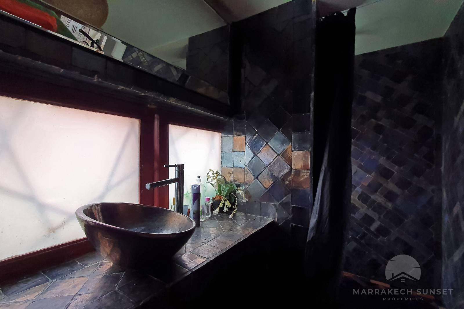 Superbe villa de luxe moderniste à vendre Marrakech dans la Palmeraie