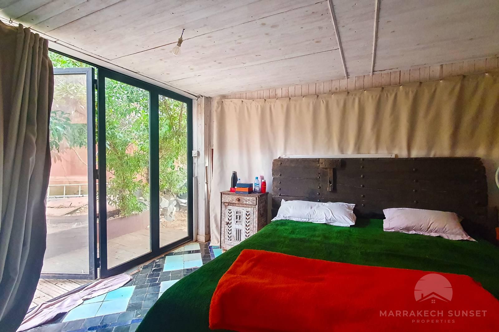 Superbe villa de luxe moderniste à vendre Marrakech dans la Palmeraie