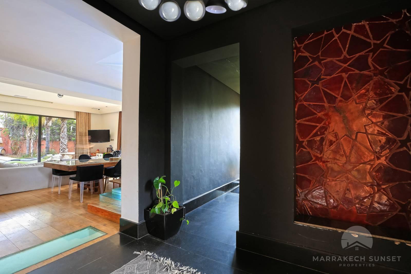 Superbe villa de luxe moderniste à vendre Marrakech dans la Palmeraie