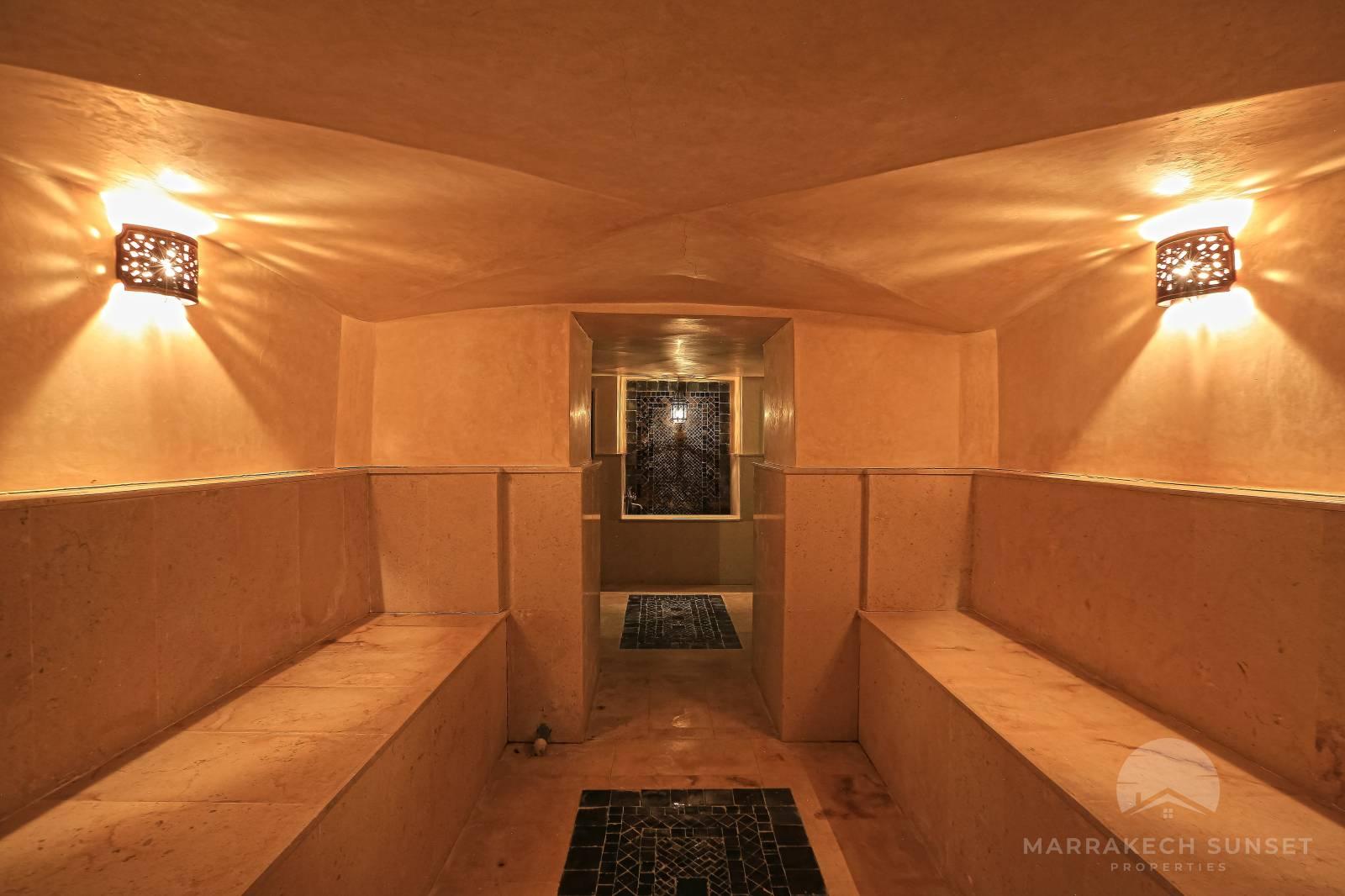Superbe villa de luxe moderniste à vendre Marrakech dans la Palmeraie
