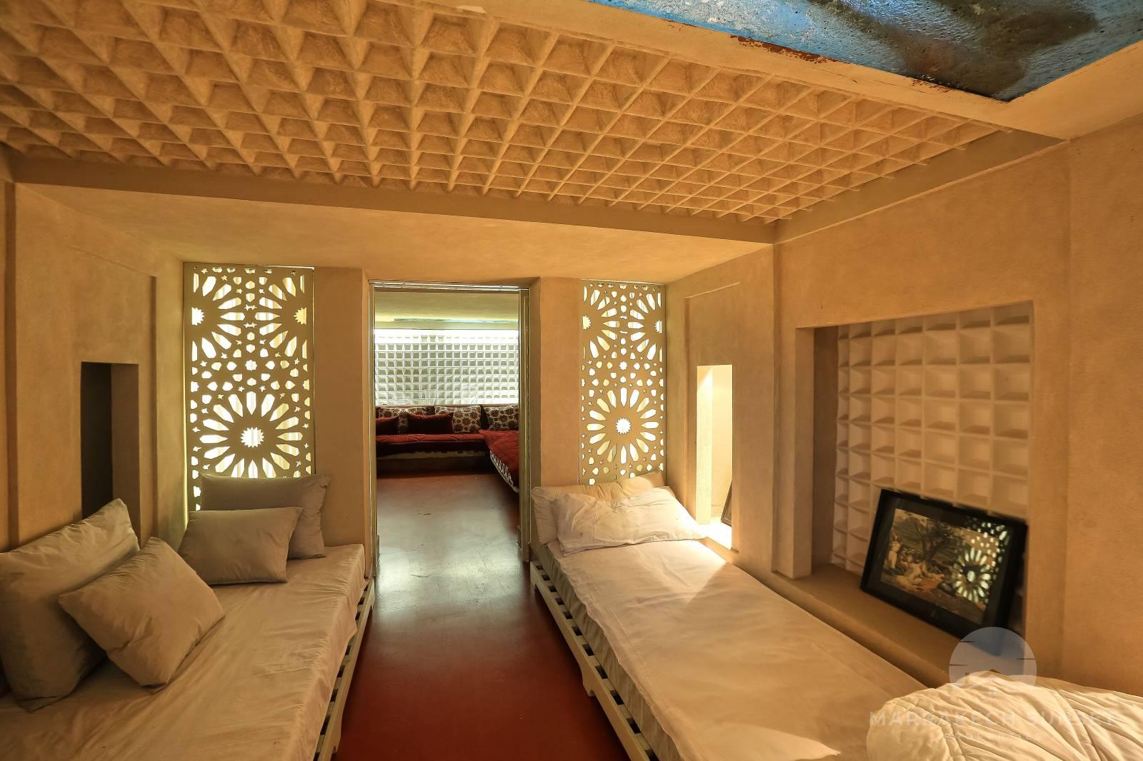 Superbe villa de luxe moderniste à vendre Marrakech dans la Palmeraie