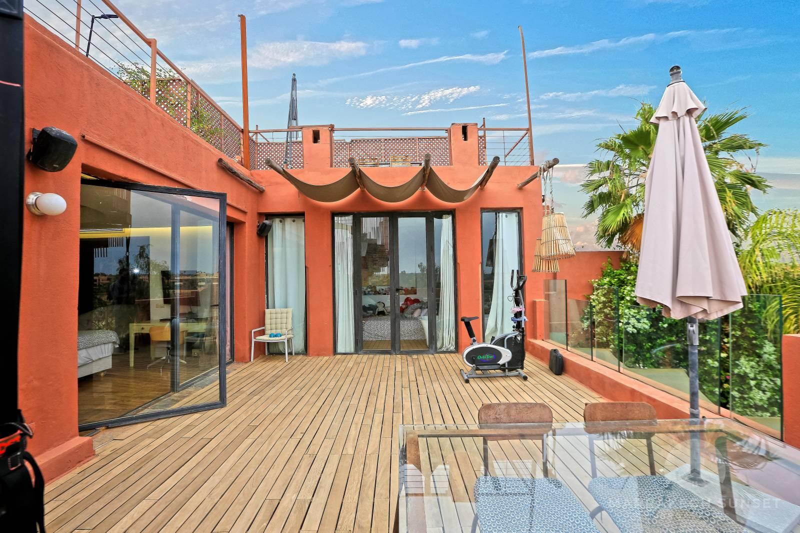 Superbe villa de luxe moderniste à vendre Marrakech dans la Palmeraie