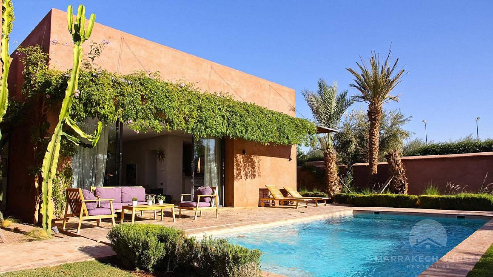 villa de luxe à vendre à Marrakech située sur le prestigieux complexe résidentiel & de golf Fairmont Royal Palm.