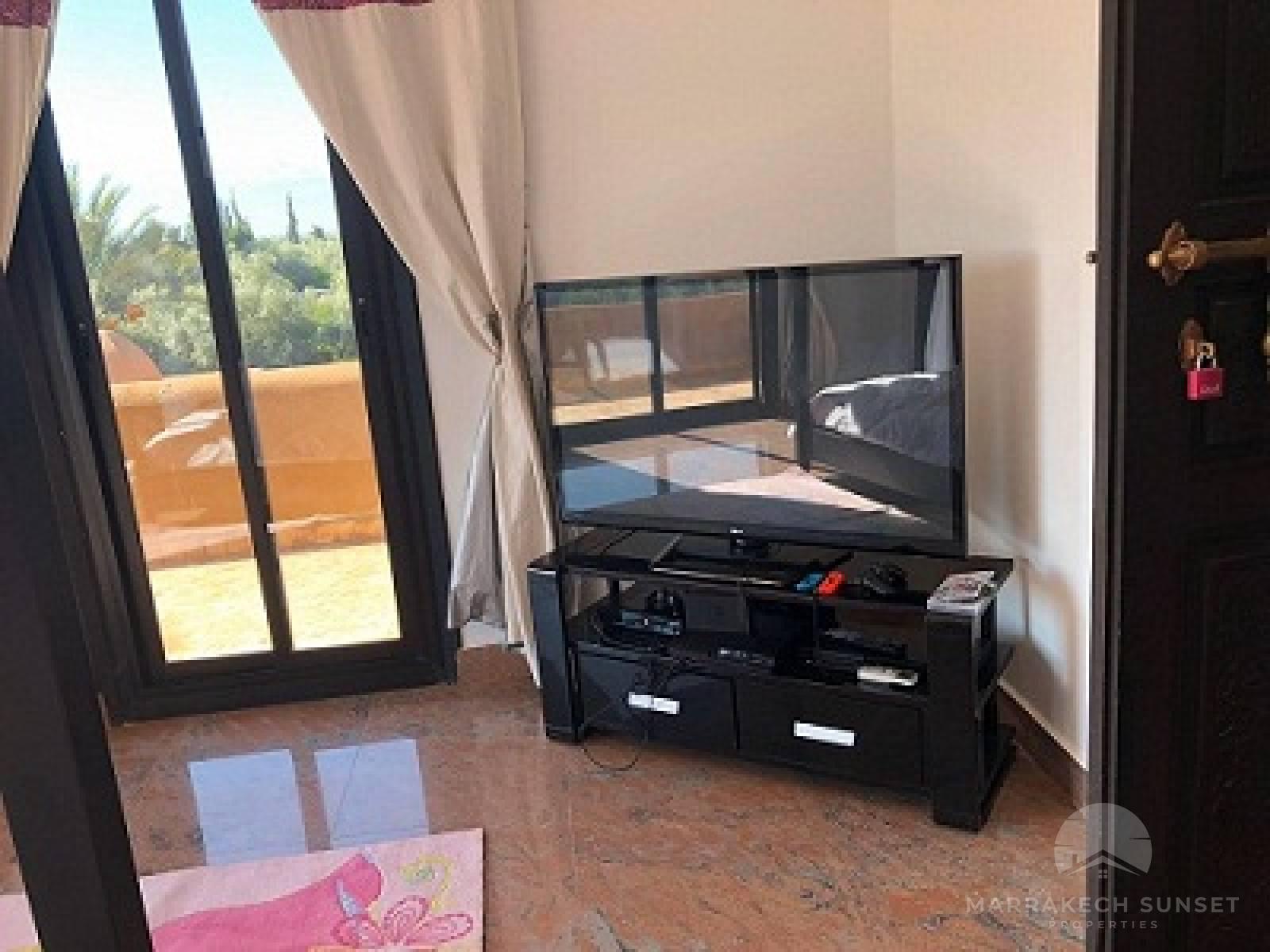 villa exceptionnelle à vendre à  marrakech avec 04 chambres