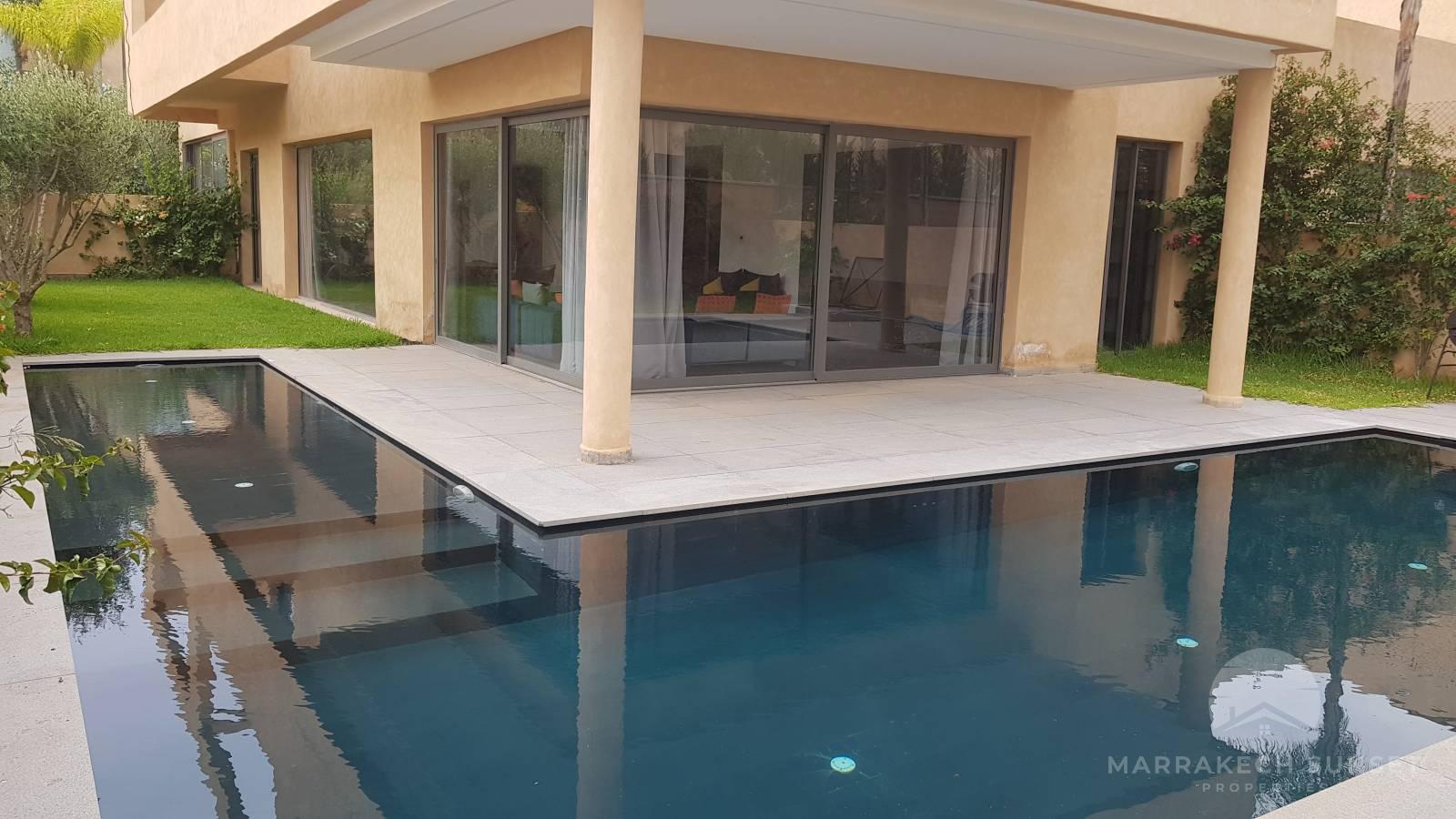 Villa de luxe a vendre a Marrakech de 4 chambres dans un domaine privé
